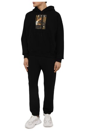 Мужской хлопковое худи OFF-WHITE черного цвета по цене 43650 руб., арт. 0MBB085F21FLE013 | Фото 2 Мужской хлопковое худи OFF-WHITE черного цвета, арт. 0MBB085F21FLE013 | Фото 2 (Рукава: Длинные; Длина (для топов): Стандартные; Материал внешний: Хлопок; Мужское Кросс-КТ: Худи-одежда; Принт: С принтом; Стили: Спорт-шик)