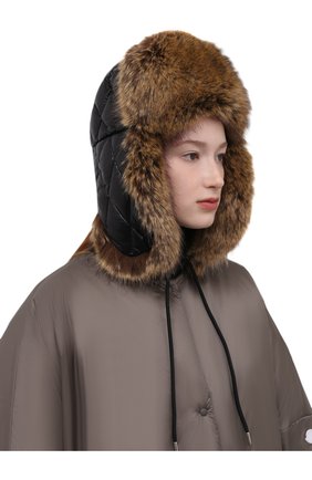 Женская пуховая шапка-ушанка MONCLER черного цвета по цене 59900 руб., арт. G2-093-3B000-43-68950 | Фото 2 Женская пуховая шапка-ушанка MONCLER черного цвета, арт. G2-093-3B000-43-68950 | Фото 2 (Материал: Текстиль, Синтетический материал)
