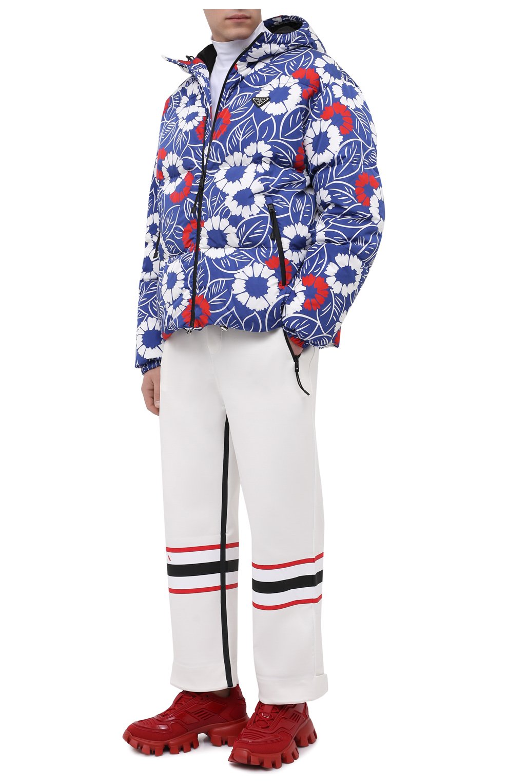 Мужская утепленная куртка PRADA синего цвета, арт. SGC025-10UU-F02UM-212 | Фото 2 (Кросс-КТ: Куртка, другое; Материал внешний: Синтетический материал; Мужское Кросс-КТ: утепленные куртки; Стили: Спорт-шик; Длина (верхняя одежда): Короткие)