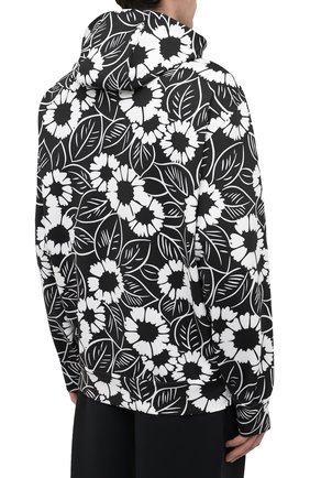 Мужская куртка PRADA черно-белого цвета, арт. SJC590-10QJ-F0967-212 | Фото 4 (Кросс-КТ: Куртка, Ветровка, другое; Материал внешний: Синтетический материал; Стили: Спорт-шик; Длина (верхняя одежда): Короткие)