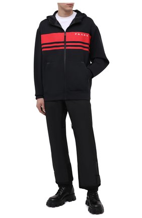 Мужская куртка PRADA черного цвета, арт. SJC590-10QM-F0002-212 | Фото 2 (Материал внешний: Синтетический материал; Кросс-КТ: Куртка, Ветровка, другое; Стили: Спорт-шик; Длина (верхняя одежда): Короткие)