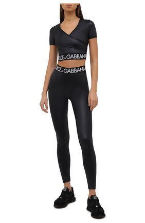 Женский топ DOLCE & GABBANA черного цвета по цене 37700 руб., арт. F8N53T/FUGLE | Фото 2 Женский топ DOLCE & GABBANA черного цвета, арт. F8N53T/FUGLE | Фото 2 (Длина (для топов): Укороченные; Рукава: Короткие; Материал внешний: Синтетический материал; Женское Кросс-КТ: Топ-спорт)