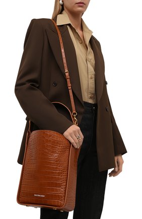 Женская сумка tool s BALENCIAGA коричневого цвета, арт. 659920/23E01 | Фото 2 (Размер: medium; Материал: Натуральная кожа; Ремень/цепочка: На ремешке; Сумки-технические: Сумки top-handle)