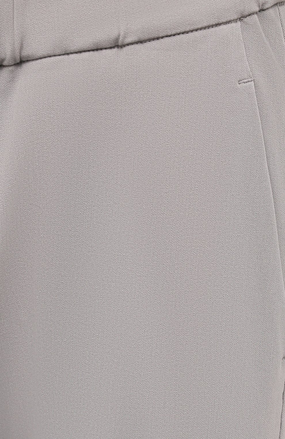 Мужские брюки из хлопка и вискозы KAZUYUKI KUMAGAI светло-серого цвета, арт. AP12-233 | Фото 5 (Длина (брюки, джинсы): Стандартные; Случай: Повседневный; Материал внешний: Хлопок, Вискоза; Стили: Минимализм)