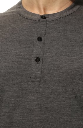 Мужская шерстяная пижама ERMENEGILDO ZEGNA серого цвета, арт. N6H031200 | Фото 7 (Материал внешний: Шерсть; Рукава: Длинные; Длина (брюки, джинсы): Стандартные; Кросс-КТ: домашняя одежда; Длина (для топов): Стандартные)