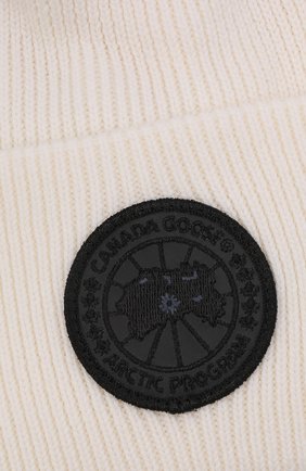 Детского шерстяная шапка CANADA GOOSE белого цвета по цене 11000 руб., арт. 6936YR | Фото 3 Детского шерстяная шапка CANADA GOOSE белого цвета, арт. 6936YR | Фото 3 (Материал: Текстиль, Шерсть)