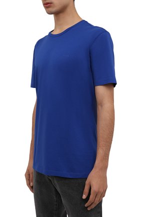 Мужская хлопковая футболка BOSS синего цвета, арт. 50385281 | Фото 3 (Принт: Без принта; Рукава: Короткие; Длина (для топов): Стандартные; Материал внешний: Хлопок; Стили: Кэжуэл)