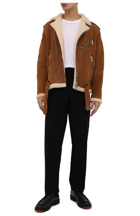 Мужская дубленка DSQUARED2 светло-коричневого цвета по цене 274500 руб., арт. S71AN0323/SY1575 | Фото 2 Мужская дубленка DSQUARED2 светло-коричневого цвета, арт. S71AN0323/SY1575 | Фото 2 (Рукава: Длинные; Длина (верхняя одежда): Короткие; Материал внешний: Натуральный мех; Стили: Кэжуэл)