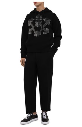 Мужской худи OFF-WHITE черного цвета по цене 75850 руб., арт. 0MHA128F21KNI002 | Фото 2 Мужской худи OFF-WHITE черного цвета, арт. 0MHA128F21KNI002 | Фото 2 (Длина (для топов): Стандартные; Рукава: Длинные; Материал внешний: Синтетический материал, Шерсть; Мужское Кросс-КТ: Худи-одежда; Стили: Спорт-шик; Принт: С принтом)