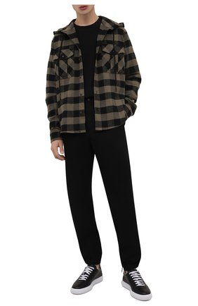 Мужская хлопковая рубашка OFF-WHITE хаки цвета по цене 57750 руб., арт. 0MGA125F21FAB001 | Фото 2 Мужская хлопковая рубашка OFF-WHITE хаки цвета, арт. 0MGA125F21FAB001 | Фото 2 (Материал внешний: Хлопок, Синтетический материал; Случай: Повседневный; Принт: Клетка; Рукава: Длинные; Манжеты: На пуговицах; Воротник: С капюшоном; Стили: Гранж; Длина (для топов): Стандартные)