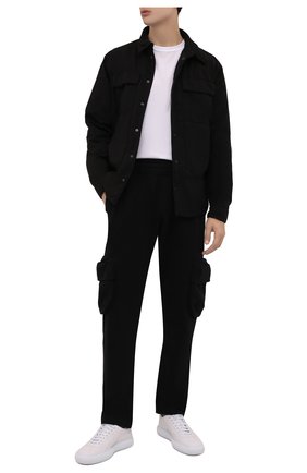 Мужские хлопковые брюки-карго OFF-WHITE черного цвета по цене 65700 руб., арт. 0MCH036F21FLE004 | Фото 2 Мужские хлопковые брюки-карго OFF-WHITE черного цвета, арт. 0MCH036F21FLE004 | Фото 2 (Материал внешний: Хлопок; Силуэт М (брюки): Карго; Случай: Повседневный; Мужское Кросс-КТ: Брюки-трикотаж; Стили: Гранж; Длина (брюки, джинсы): Стандартные)