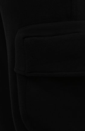 Мужские хлопковые брюки-карго OFF-WHITE черного цвета, арт. 0MCH036F21FLE004 | Фото 5 (Силуэт М (брюки): Карго; Длина (брюки, джинсы): Стандартные; Случай: Повседневный; Стили: Гранж; Материал внешний: Хлопок)