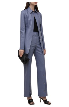 Женские кожаные брюки OFF-WHITE голубого цвета по цене 161000 руб., арт. 0WJB019F21LEA001 | Фото 2 Женские кожаные брюки OFF-WHITE голубого цвета, арт. 0WJB019F21LEA001 | Фото 2 (Материал подклада: Вискоза; Длина (брюки, джинсы): Стандартные; Стили: Гламурный; Женское Кросс-КТ: Брюки-одежда; Силуэт Ж (брюки и джинсы): Прямые)