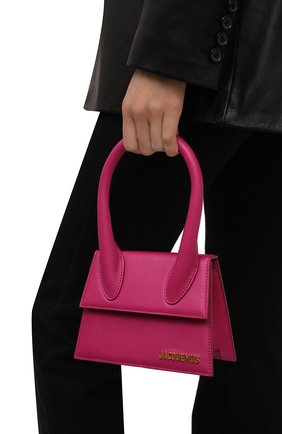 Женская сумка le chiquito JACQUEMUS розового цвета по цене 48400 руб., арт. 213BA02/302450 | Фото 2 Женская сумка le chiquito JACQUEMUS розового цвета, арт. 213BA02/302450 | Фото 2 (Сумки-технические: Сумки top-handle; Материал: Натуральная кожа; Размер: mini; Ремень/цепочка: На ремешке)