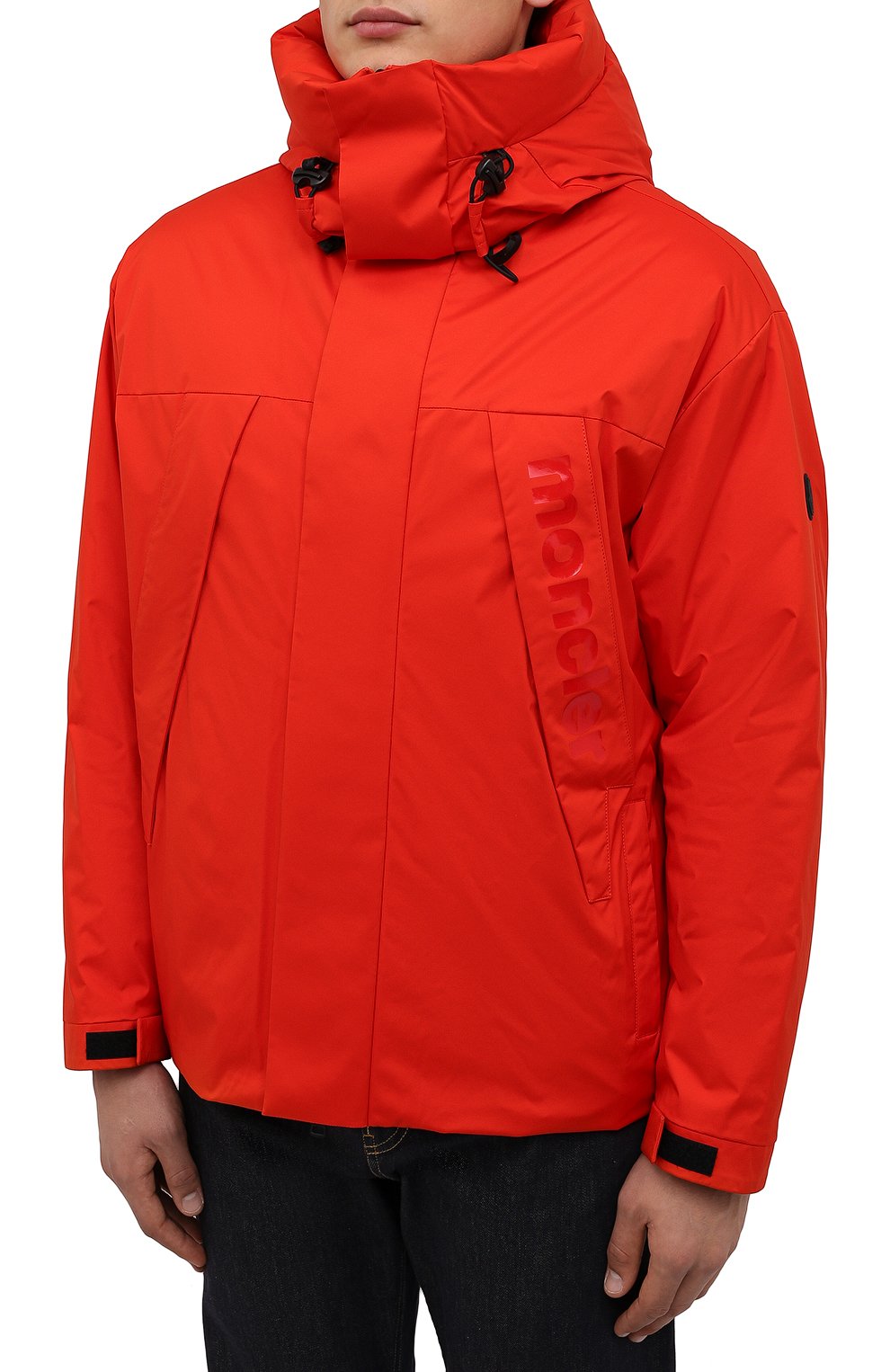Мужская пуховая куртка dilliers MONCLER оранжевого цвета, арт. G2-091-1A001-47-539HW | Фото 3 (Кросс-КТ: Куртка; Рукава: Длинные; Материал внешний: Синтетический материал; Стили: Спорт-шик; Мужское Кросс-КТ: Куртка-верхняя одежда; Материал подклада: Синтетический материал; Длина (верхняя одежда): Короткие; Материал утеплителя: Пух и перо)