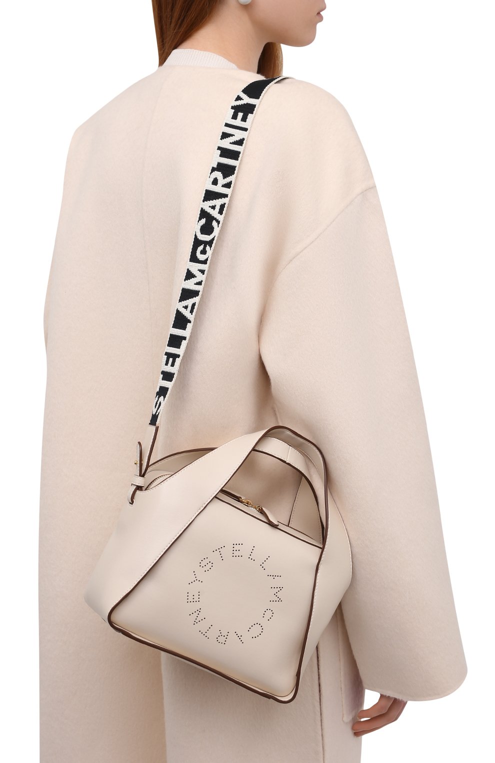 Женская сумка stella logo STELLA MCCARTNEY белого цвета по цене 59950 руб., арт. 700267/W8542 | Фото 6 Женская сумка stella logo STELLA MCCARTNEY белого цвета, арт. 700267/W8542 | Фото 6 (Сумки-технические: Сумки через плечо, Сумки top-handle; Ремень/цепочка: На ремешке; Материал: Текстиль, Экокожа; Размер: small)