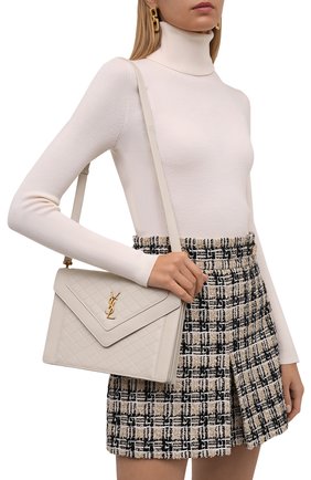 Женская сумка gaby SAINT LAURENT кремвого цвета, арт. 668863/1EL07 | Фото 2 (Материал: Натуральная кожа; Размер: medium; Сумки-технические: Сумки через плечо)