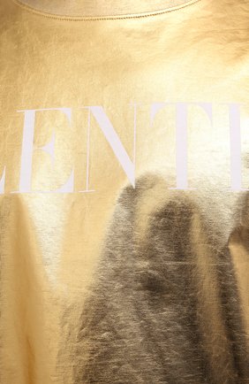 Мужская хлопковая футболка VALENTINO золотого цвета, арт. WV0MG10E7V0 | Фото 5 (Стили: Гламурный; Рукава: Короткие; Принт: С принтом; Длина (для топов): Удлиненные; Материал внешний: Хлопок)