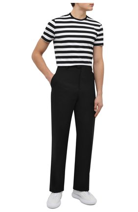 Мужская хлопковая футболка RALPH LAUREN черно-белого цвета по цене 17500 руб., арт. 790841353 | Фото 2 Мужская хлопковая футболка RALPH LAUREN черно-белого цвета, арт. 790841353 | Фото 2 (Рукава: Короткие; Длина (для топов): Стандартные; Материал внешний: Хлопок; Принт: С принтом; Стили: Кэжуэл)