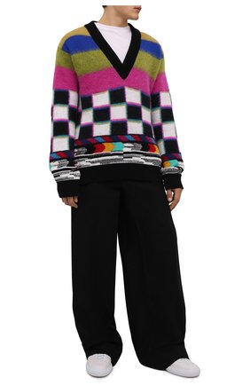 Мужской свитер DOLCE & GABBANA разноцветного цвета, арт. GXH47T/JCMI1 | Фото 2 (Материал внешний: Шерсть; Рукава: Длинные; Длина (для топов): Удлиненные; Мужское Кросс-КТ: Свитер-одежда; Принт: С принтом; Стили: Гранж)