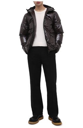 Мужская пуховая куртка BOTTEGA VENETA темно-коричневого цвета по цене 168000 руб., арт. 660571/V0Y30 | Фото 2 Мужская пуховая куртка BOTTEGA VENETA темно-коричневого цвета, арт. 660571/V0Y30 | Фото 2 (Длина (верхняя одежда): Короткие; Материал внешний: Синтетический материал; Материал утеплителя: Пух и перо; Рукава: Длинные; Материал подклада: Синтетический материал; Мужское Кросс-КТ: пуховик-короткий; Кросс-КТ: Куртка; Стили: Минимализм)