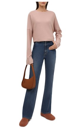 Женские слипоны из овчины DRIES VAN NOTEN бежевого цвета по цене 36400 руб., арт. WW212/173/QU901 | Фото 2 Женские слипоны из овчины DRIES VAN NOTEN бежевого цвета, арт. WW212/173/QU901 | Фото 2 (Материал внешний: Натуральный мех; Подошва: Плоская; Каблук высота: Низкий; Материал внутренний: Натуральная кожа; Каблук тип: Устойчивый)