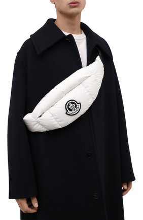Мужская текстильная поясная сумка legere MONCLER кремвого цвета по цене 40300 руб., арт. G2-09A-5M501-00-02SZS | Фото 2 Мужская текстильная поясная сумка legere MONCLER кремвого цвета, арт. G2-09A-5M501-00-02SZS | Фото 2 (Материал: Текстиль; Ремень/цепочка: На ремешке; Размер: large)