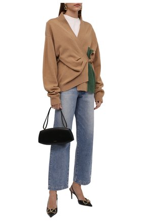 Женский шерстяной кардиган DRIES VAN NOTEN бежевого цвета по цене 51700 руб., арт. 212-011269-3702 | Фото 2 Женский шерстяной кардиган DRIES VAN NOTEN бежевого цвета, арт. 212-011269-3702 | Фото 2 (Материал внешний: Шерсть; Рукава: Длинные; Длина (для топов): Стандартные; Женское Кросс-КТ: кардиган-трикотаж; Стили: Кэжуэл)