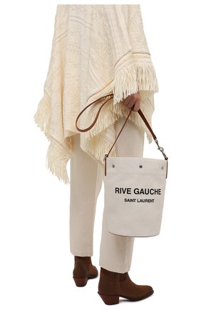 Женский сумка rive gauche SAINT LAURENT кремвого цвета, арт. 669299/FAABK | Фото 2 (Ремень/цепочка: На ремешке; Размер: medium; Материал: Текстиль; Сумки-технические: Сумки-шопперы)