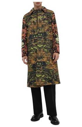 Мужской плащ BURBERRY хаки цвета по цене 206000 руб., арт. 8042839 | Фото 2 Мужской плащ BURBERRY хаки цвета, арт. 8042839 | Фото 2 (Материал внешний: Синтетический материал; Материал подклада: Хлопок; Длина (верхняя одежда): До колена; Рукава: Длинные; Мужское Кросс-КТ: Плащ-верхняя одежда; Стили: Гранж)