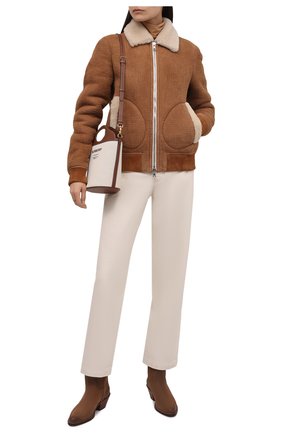 Женская дубленка BALMAIN коричневого цвета по цене 390500 руб., арт. WH1TH115/L120 | Фото 2 Женская дубленка BALMAIN коричневого цвета, арт. WH1TH115/L120 | Фото 2 (Материал внешний: Натуральный мех; Рукава: Длинные; Длина (верхняя одежда): Короткие; Стили: Кэжуэл)