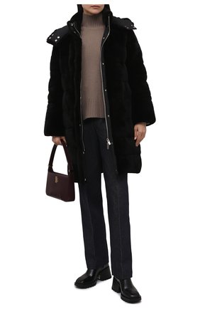 Женская шуба из меха норки KITON черного цвета по цене 1380000 руб., арт. D52685MX05S08 | Фото 2 Женская шуба из меха норки KITON черного цвета, арт. D52685MX05S08 | Фото 2 (Материал утеплителя: Пух и перо; Материал подклада: Синтетический материал; Рукава: Длинные; Длина (верхняя одежда): До колена, До середины бедра; Стили: Кэжуэл; Женское Кросс-КТ: Мех; Материал внешний: Натуральный мех)