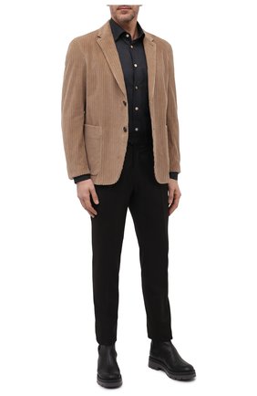 Мужская рубашка KITON темно-серого цвета по цене 68600 руб., арт. UMCNERH0780905 | Фото 2 Мужская рубашка KITON темно-серого цвета, арт. UMCNERH0780905 | Фото 2 (Рукава: Длинные; Материал внешний: Лиоцелл, Хлопок, Растительное волокно; Длина (для топов): Стандартные; Случай: Повседневный; Принт: Однотонные; Рубашки М: Slim Fit; Манжеты: На пуговицах; Воротник: Акула; Стили: Кэжуэл)