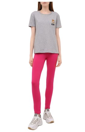 Женские хлопковые леггинсы MOSCHINO UNDERWEAR WOMAN фуксия цвета по цене 7700 руб., арт. A4311/9003 | Фото 2 Женские хлопковые леггинсы MOSCHINO UNDERWEAR WOMAN фуксия цвета, арт. A4311/9003 | Фото 2 (Материал внешний: Хлопок; Стили: Спорт-шик; Длина (брюки, джинсы): Стандартные; Женское Кросс-КТ: Брюки-белье)