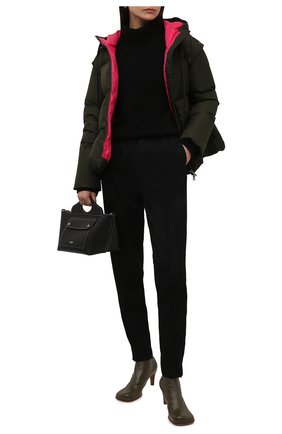 Женский пуховик MONCLER хаки цвета по цене 138300 руб., арт. G2-093-1A000-08-54155 | Фото 2 Женский пуховик MONCLER хаки цвета, арт. G2-093-1A000-08-54155 | Фото 2 (Материал утеплителя: Пух и перо; Материал подклада: Синтетический материал; Материал внешний: Синтетический материал; Стили: Спорт-шик; Кросс-КТ: Куртка, Пуховик)