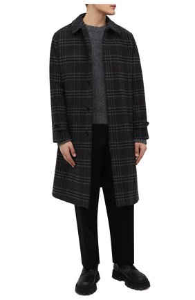 Мужской пальто из шерсти и кашемира BURBERRY темно-серого цвета по цене 216000 руб., арт. 8043831 | Фото 2 Мужской пальто из шерсти и кашемира BURBERRY темно-серого цвета, арт. 8043831 | Фото 2 (Материал внешний: Шерсть; Материал подклада: Купро; Рукава: Длинные; Длина (верхняя одежда): До колена; Мужское Кросс-КТ: пальто-верхняя одежда; Стили: Преппи, Кэжуэл)