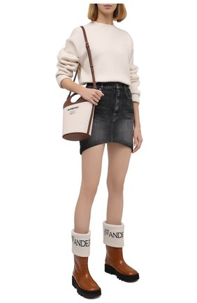 Женские комбинированные сапоги JW ANDERSON коричневого цвета по цене 66500 руб., арт. ANW37028A/14099 | Фото 2 Женские комбинированные сапоги JW ANDERSON коричневого цвета, арт. ANW37028A/14099 | Фото 2 (Материал внутренний: Натуральная кожа; Высота голенища: Средние; Подошва: Платформа; Каблук высота: Низкий; Каблук тип: Устойчивый; Материал внешний: Кожа)