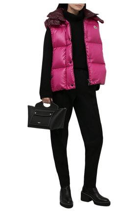 Женский пуховый жилет luzule MONCLER розового цвета по цене 112500 руб., арт. G2-093-1A000-99-68950 | Фото 2 Женский пуховый жилет luzule MONCLER розового цвета, арт. G2-093-1A000-99-68950 | Фото 2 (Материал утеплителя: Пух и перо; Материал подклада: Синтетический материал; Материал внешний: Синтетический материал; Кросс-КТ: Пуховик; Стили: Спорт-шик)