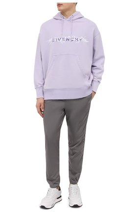 Мужские джоггеры FEAR OF GOD светло-серого цвета по цене 65550 руб., арт. FG40-013SNL/M | Фото 2 Мужские джоггеры FEAR OF GOD светло-серого цвета, арт. FG40-013SNL/M | Фото 2 (Материал внешний: Синтетический материал; Длина (брюки, джинсы): Стандартные; Материал подклада: Хлопок; Стили: Спорт-шик; Силуэт М (брюки): Джоггеры)