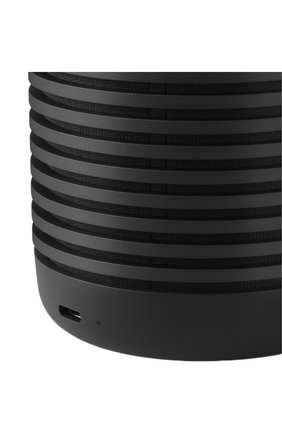 Акустическая система beosound explore BANG&OLUFSEN черного цвета по цене 31990 руб., арт. 1626000 | Фото 5 Акустическая система beosound explore BANG&OLUFSEN черного цвета, арт. 1626000 | Фото 5 (Региональные ограничения белый список (Axapta Mercury): RU)