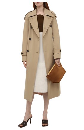Женская замшевая юбка FENDI светло-бежевого цвета по цене 257500 руб., арт. FPD933 AC64 | Фото 2 Женская замшевая юбка FENDI светло-бежевого цвета, арт. FPD933 AC64 | Фото 2 (Длина Ж (юбки, платья, шорты): Миди; Женское Кросс-КТ: Юбка-одежда, Юбка-карандаш; Стили: Кэжуэл; Материал внешний: Натуральная кожа)