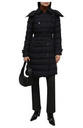 Женский пуховик ashwick BURBERRY темно-синего цвета по цене 116000 руб., арт. 8044681 | Фото 2 Женский пуховик ashwick BURBERRY темно-синего цвета, арт. 8044681 | Фото 2 (Рукава: Длинные; Материал внешний: Синтетический материал; Материал подклада: Синтетический материал; Длина (верхняя одежда): До колена; Кросс-КТ: Пуховик; Стили: Кэжуэл)