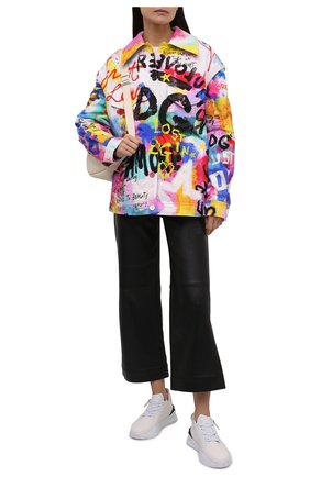 Женская куртка DOLCE & GABBANA разноцветного цвета по цене 138500 руб., арт. F9J97T/G7BD0 | Фото 2 Женская куртка DOLCE & GABBANA разноцветного цвета, арт. F9J97T/G7BD0 | Фото 2 (Рукава: Длинные; Материал подклада: Синтетический материал; Длина (верхняя одежда): Короткие; Материал внешний: Синтетический материал; Стили: Спорт-шик; Кросс-КТ: Куртка)