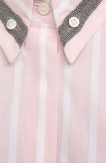 Женская хлопковая рубашка BRUNELLO CUCINELLI светло-розового цвета, арт. MA734RH536 | Фото 5 (Рукава: Длинные; Принт: Полоска; Женское Кросс-КТ: Рубашка-одежда; Длина (для топов): Удлиненные; Материал внешний: Хлопок; Стили: Романтичный)