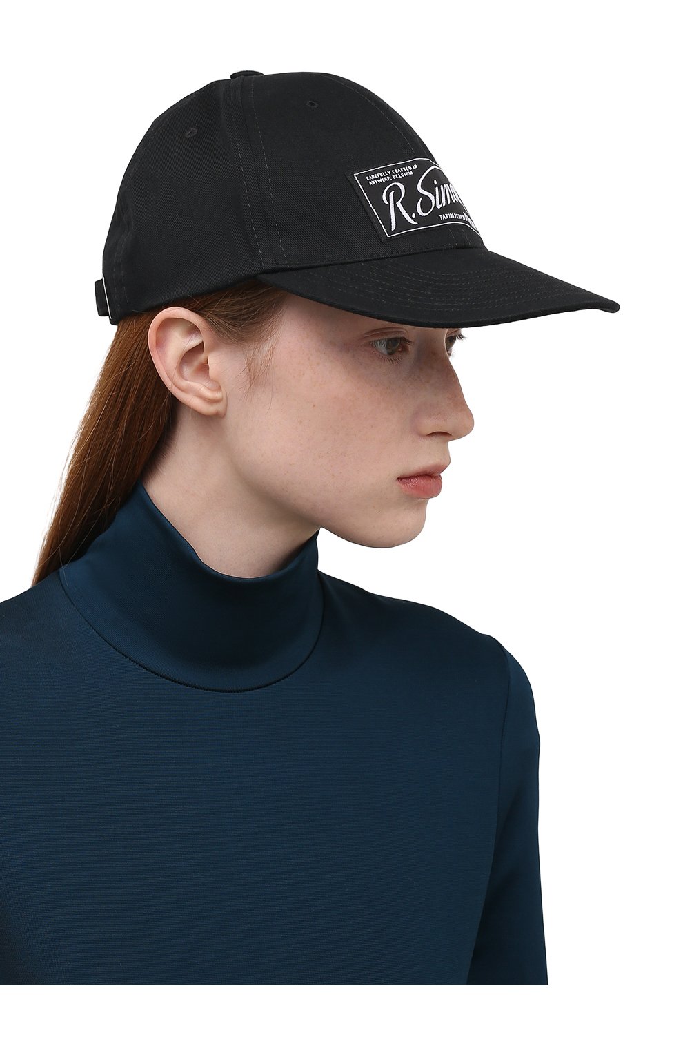 Женская хлопковая бейсболка RAF SIMONS черного цвета по цене 243000 тенге, арт. 212-936-10099 | Фото 2 Женская хлопковая бейсболка RAF SIMONS черного цвета, арт. 212-936-10099 | Фото 2 (Материал: Текстиль, Хлопок)