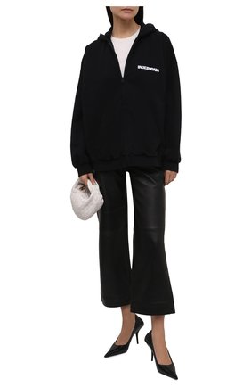 Женский хлопковая толстовка BALENCIAGA черного цвета по цене 78500 руб., арт. 674728/TLVB4 | Фото 2 Женский хлопковая толстовка BALENCIAGA черного цвета, арт. 674728/TLVB4 | Фото 2 (Рукава: Длинные; Длина (для топов): Стандартные; Материал внешний: Хлопок; Стили: Спорт-шик; Женское Кросс-КТ: Кардиган-одежда)