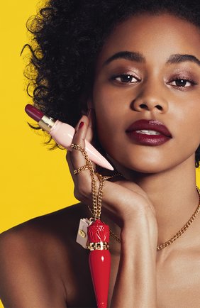 Футляр для помады sooooo glow CHRISTIAN LOUBOUTIN бесцветного цвета по цене 4300 руб., арт. 8435415046343 | Фото 5 Футляр для помады sooooo glow CHRISTIAN LOUBOUTIN бесцветного цвета, арт. 8435415046343 | Фото 5