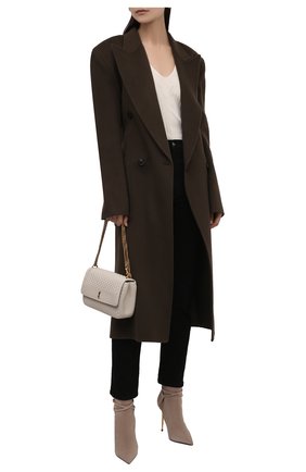 Женские замшевые ботильоны TOM FORD бежевого цвета по цене 117500 руб., арт. W2959T-LCL071 | Фото 2 Женские замшевые ботильоны TOM FORD бежевого цвета, арт. W2959T-LCL071 | Фото 2 (Материал внешний: Замша, Кожа; Каблук высота: Высокий; Каблук тип: Шпилька; Материал внутренний: Натуральная кожа; Подошва: Плоская)