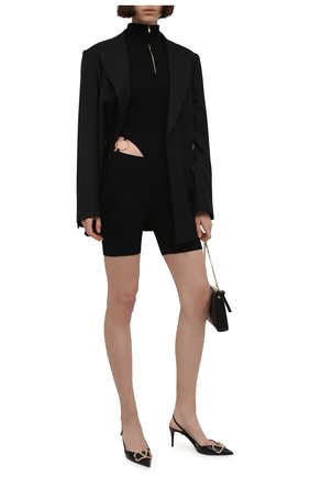 Женский комбинезон JACQUEMUS черного цвета по цене 38500 руб., арт. 213KN303-2010 | Фото 2 Женский комбинезон JACQUEMUS черного цвета, арт. 213KN303-2010 | Фото 2 (Материал внешний: Вискоза, Синтетический материал; Рукава: Длинные; Стили: Гламурный; Случай: Вечерний; Кросс-КТ: Трикотаж; Женское Кросс-КТ: Комбинезон-одежда)