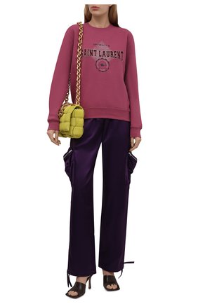 Женские брюки KENZO фиолетового цвета по цене 49450 руб., арт. FB62WPA429ST | Фото 2 Женские брюки KENZO фиолетового цвета, арт. FB62WPA429ST | Фото 2 (Материал внешний: Купро, Хлопок, Растительное волокно; Длина (брюки, джинсы): Стандартные; Стили: Спорт-шик; Женское Кросс-КТ: Брюки-одежда; Силуэт Ж (брюки и джинсы): Широкие)